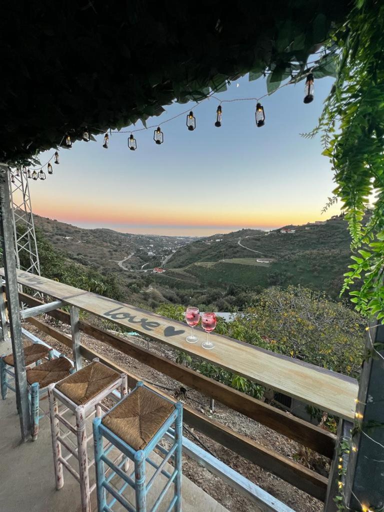 Casa Rural Malaga Monkey Love Con Jacuzzi Iznate Екстериор снимка